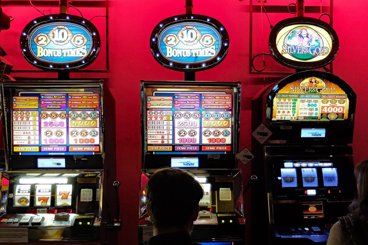 Slot Space Max di layar ponsel